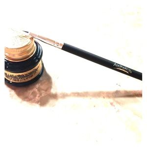 Gel Eyeliner & Brush